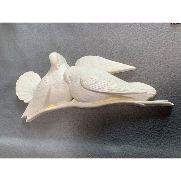 Vintage Burwood Products Company Wall Hanging Doves Plastic Sculpture - Picture 4 of 7